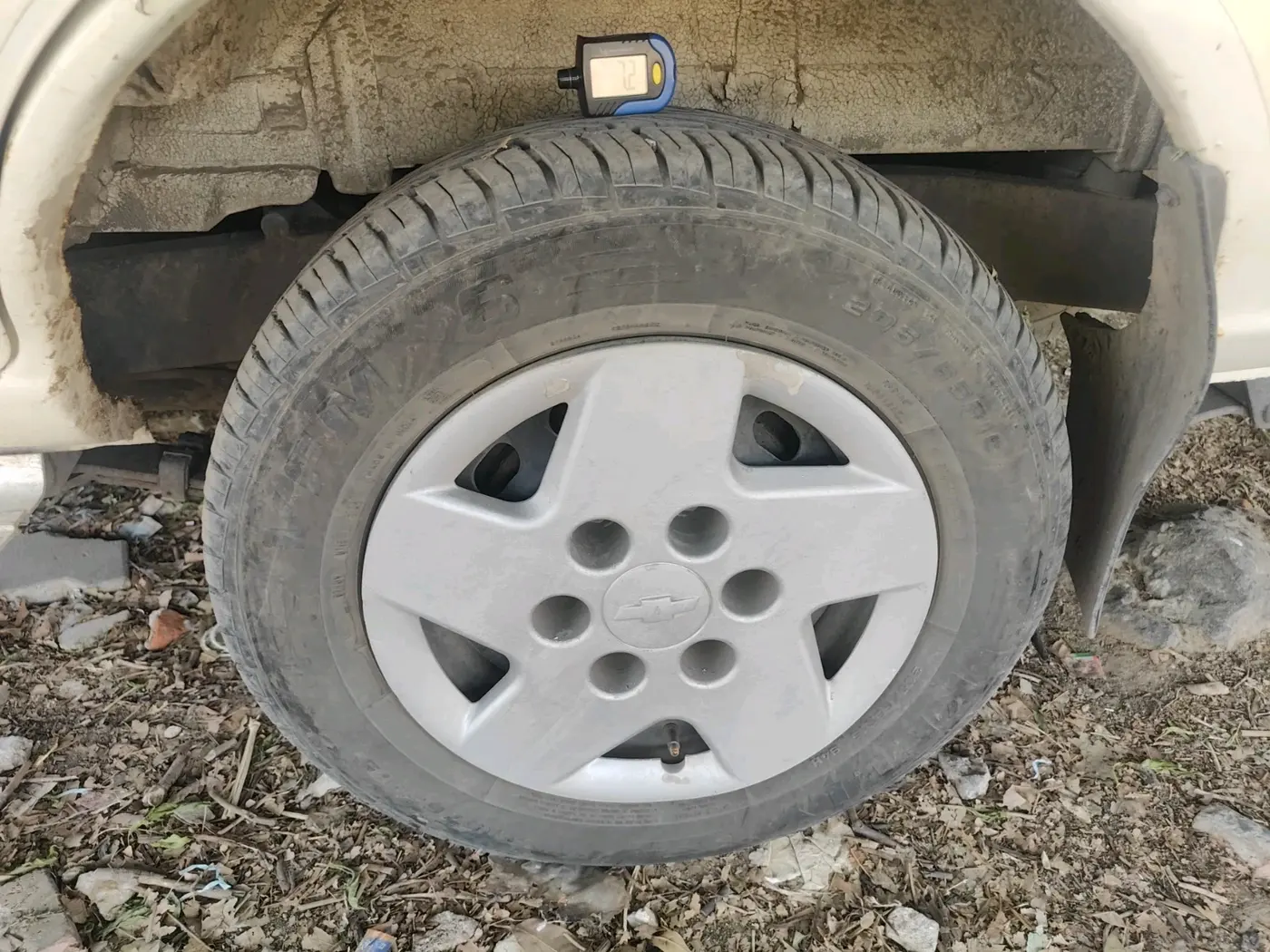 2010 Chevrolet Tavera NEO LT L 10 STR BS III, Diesel, Manual, 1 km, tyre