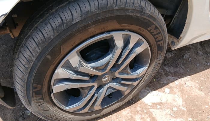 2022 Tata Tiago XZ PLUS CNG, CNG, Manual, 60,121 km, tyre