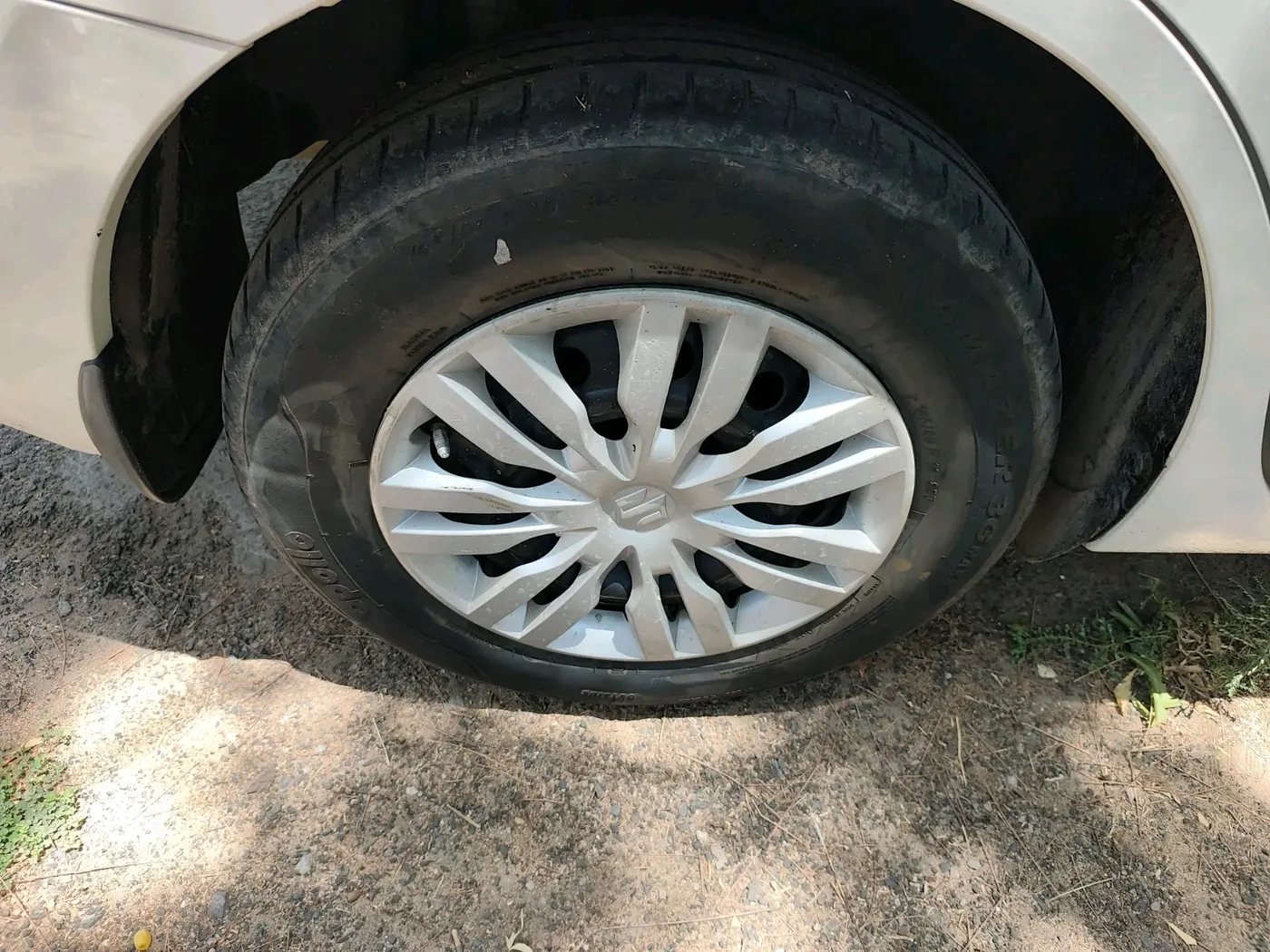 2020 Maruti Dzire VXI, Petrol, Manual, 41,794 km, tyre