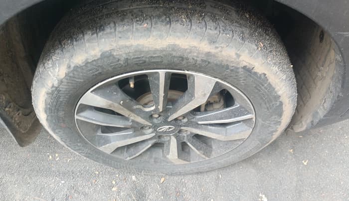 2019 Mahindra XUV300 W8 (O) 1.5 DIESEL, Diesel, Manual, 1,35,140 km, tyre