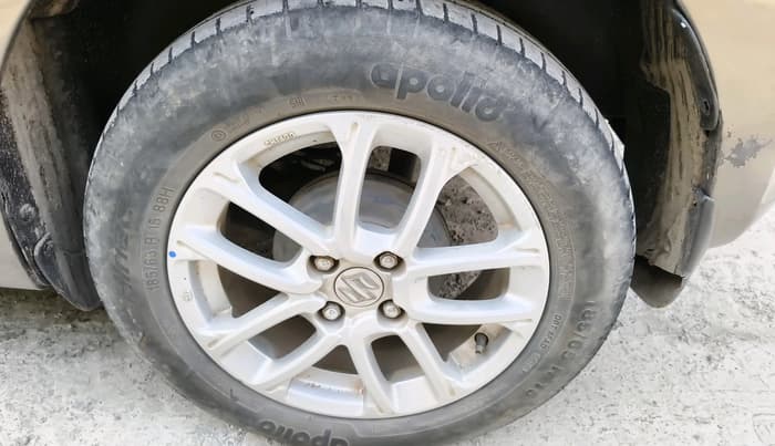 2018 Maruti Swift ZXI AMT, Petrol, Automatic, 79,559 km, tyre