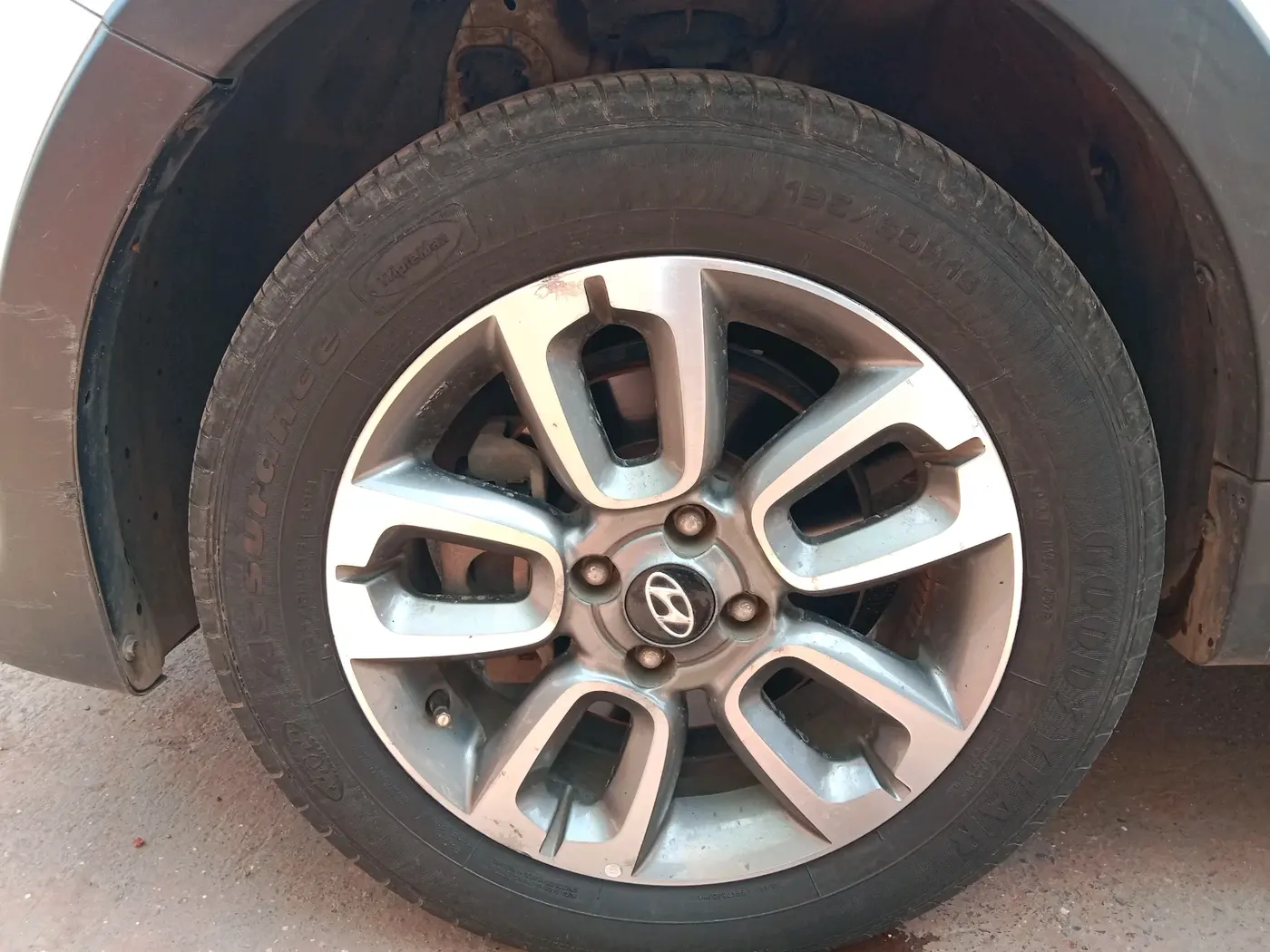 2019 Hyundai i20 Active 1.2 SX, Petrol, Manual, 44,184 km, tyre