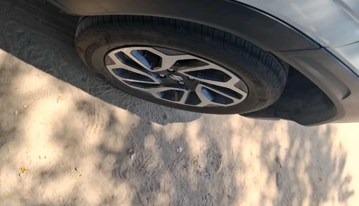 2025 Maruti FRONX ALPHA 1.0L TURBO 6 AT, Petrol, Automatic, 15,133 km, tyre