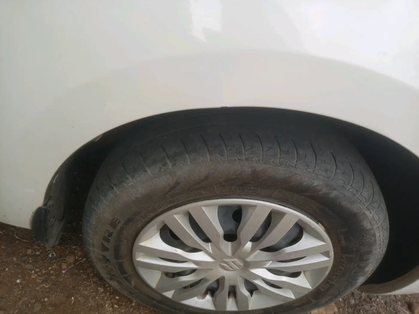 2023 Maruti Dzire VXI, Petrol, Manual, 46,899 km, tyre