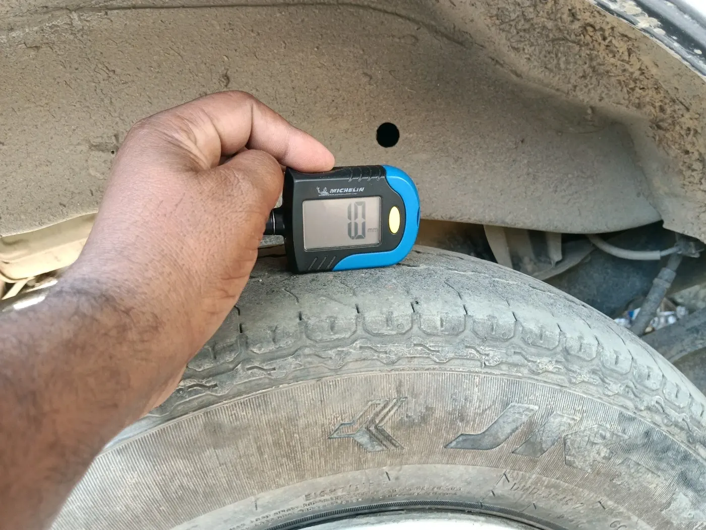 2022 Maruti Eeco 5 STR AC CNG (O), CNG, Manual, 91,100 km, tyre