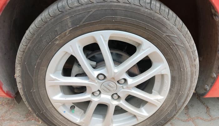 2018 Maruti Swift ZXI, Petrol, Manual, 69,527 km, tyre