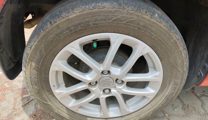 2018 Maruti Swift ZXI, Petrol, Manual, 69,527 km, tyre