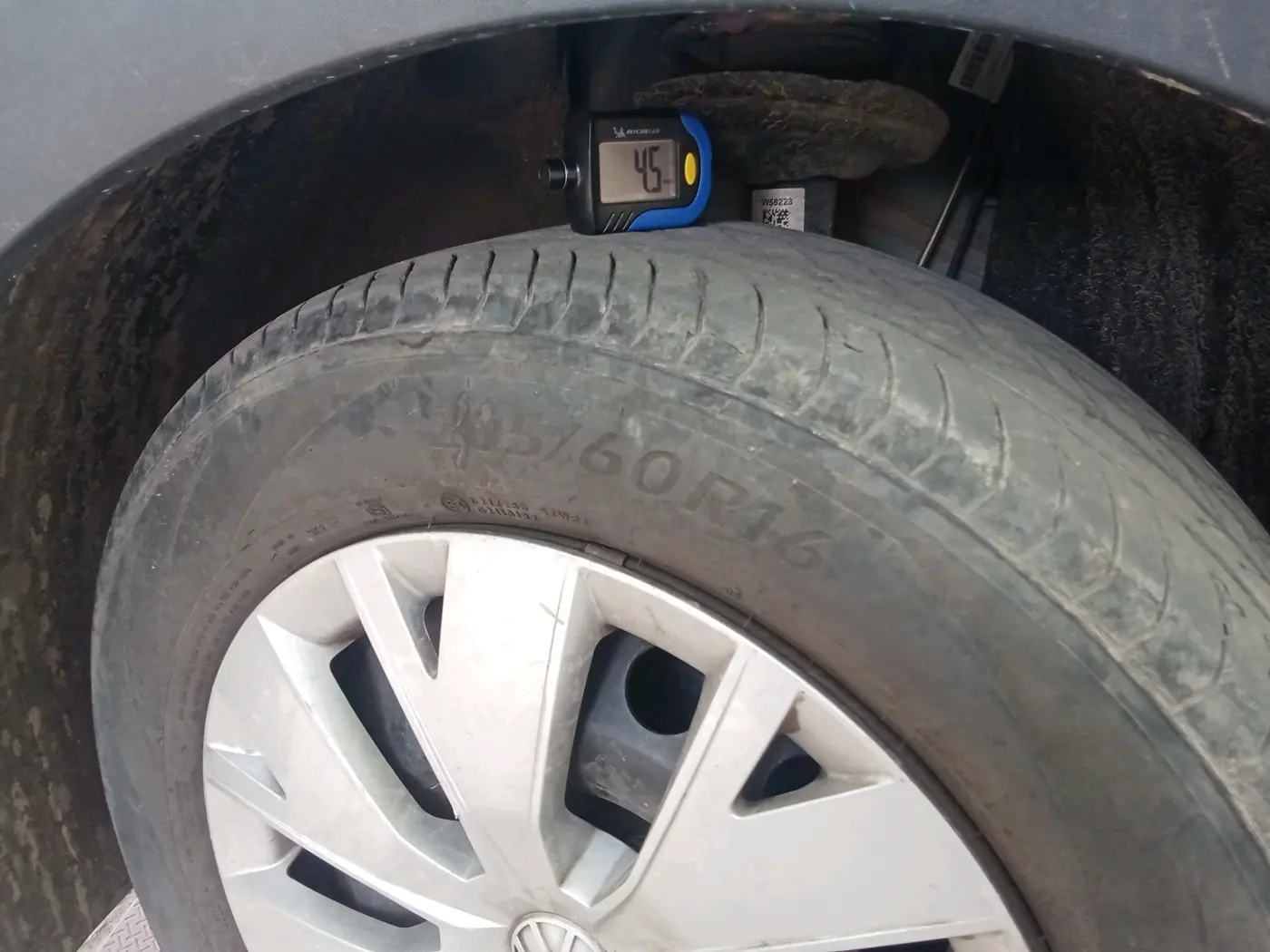 2023 Volkswagen TAIGUN COMFORTLINE 1.0 TSI MT, Petrol, Manual, 47,628 km, tyre