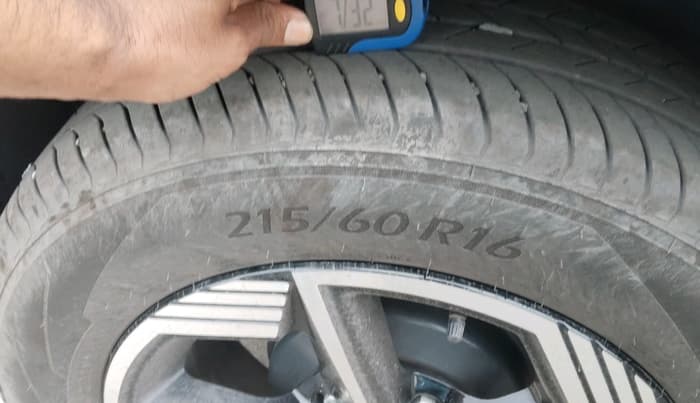 2025 Tata NEXON Creative Plus (PS) 1.2 Petrol DCA Dual Tone, Petrol, Automatic, 7,248 km, tyre