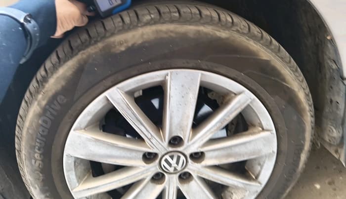 2017 Volkswagen Vento HIGHLINE DIESEL 1.5, Diesel, Manual, 1,13,369 km, tyre
