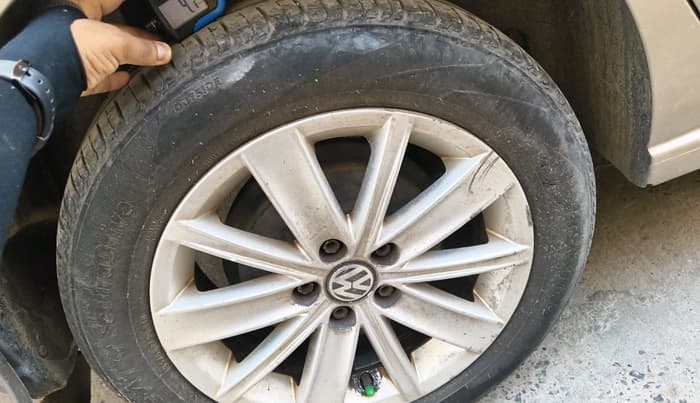 2017 Volkswagen Vento HIGHLINE DIESEL 1.5, Diesel, Manual, 1,13,369 km, tyre