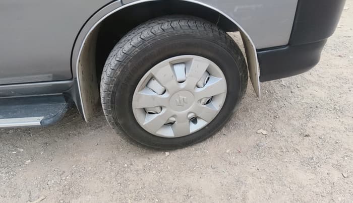 2021 Maruti Eeco 5 STR AC CNG, CNG, Manual, 78,452 km, tyre