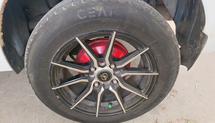 2022 Tata TIGOR XZ PLUS CNG, CNG, Manual, 73,182 km, tyre