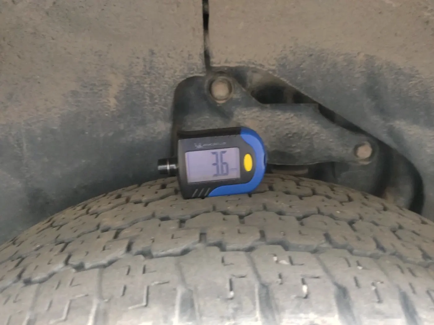 2021 Tata Harrier XMA 2.0L KRYOTEC, Diesel, Automatic, 70,236 km, tyre