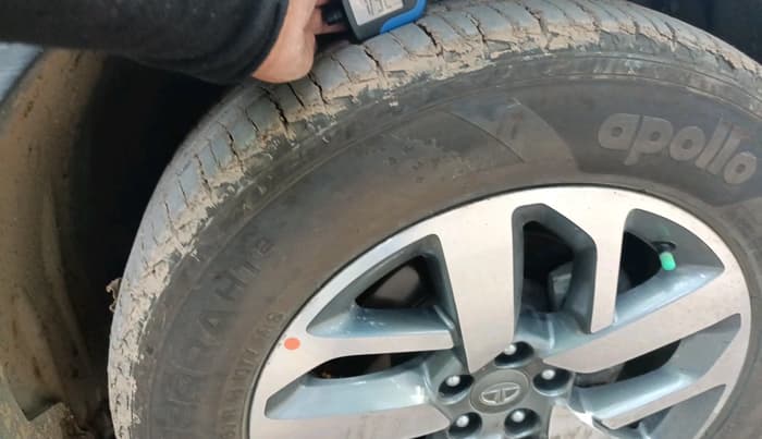 2022 Tata Safari XZA PLUS, Diesel, Automatic, 49,644 km, tyre