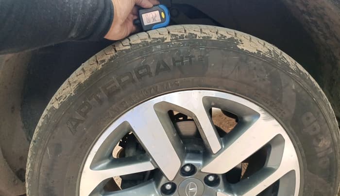 2022 Tata Safari XZA PLUS, Diesel, Automatic, 49,644 km, tyre