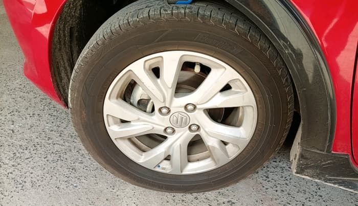 2024 Maruti Swift ZXi CNG, CNG, Manual, 61,638 km, tyre