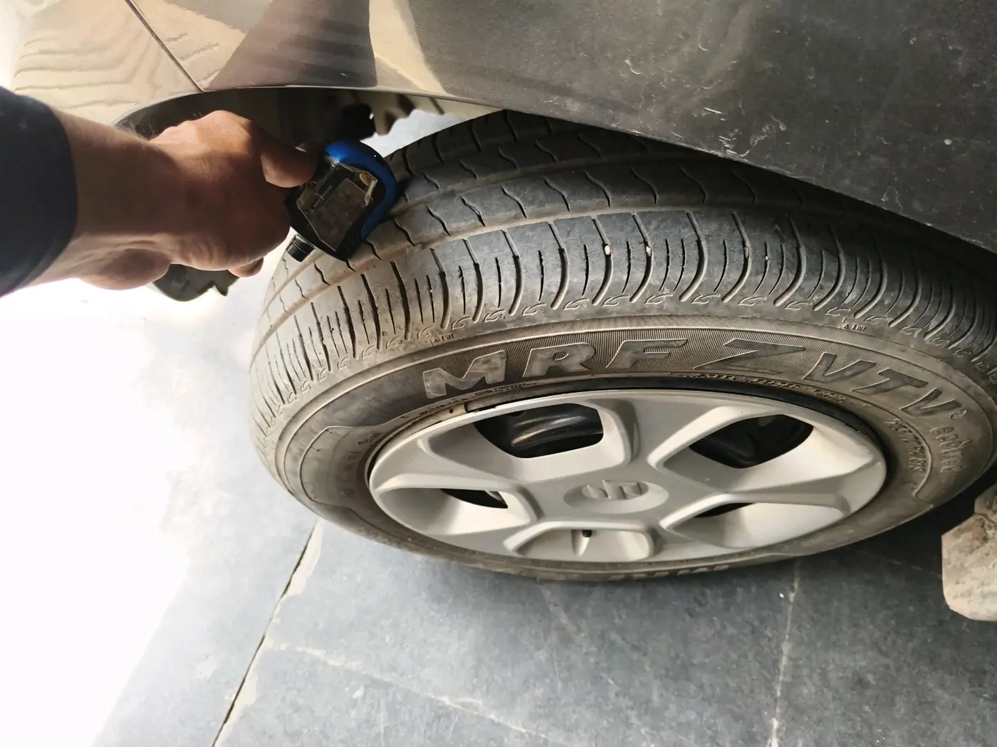 2023 Maruti S PRESSO VXI, Petrol, Manual, 9,174 km, tyre