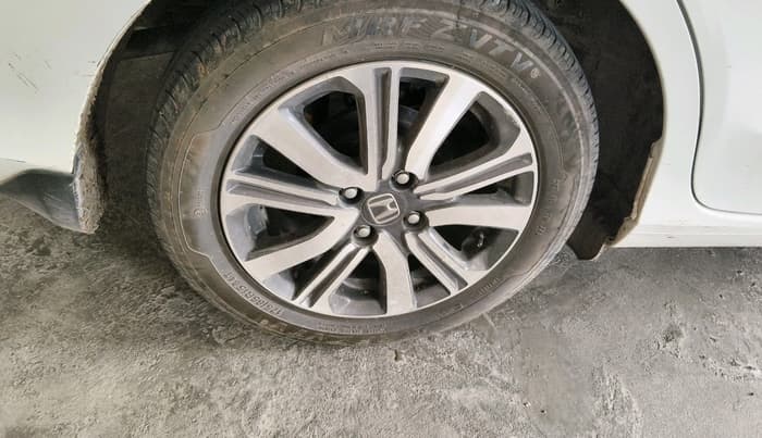 2023 Honda Amaze 1.2L I-VTEC VX CVT, Petrol, Automatic, 22,062 km, tyre