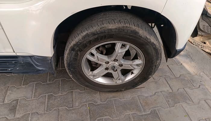 2015 Mahindra Scorpio S10, Diesel, Manual, 1,29,103 km, tyre
