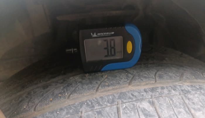 2022 Maruti Baleno DELTA PETROL 1.2, Petrol, Manual, 72,708 km, tyre