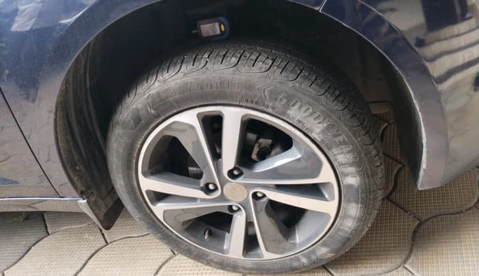 2022 Tata ALTROZ XZA PLUS, Petrol, Automatic, 29,525 km, tyre