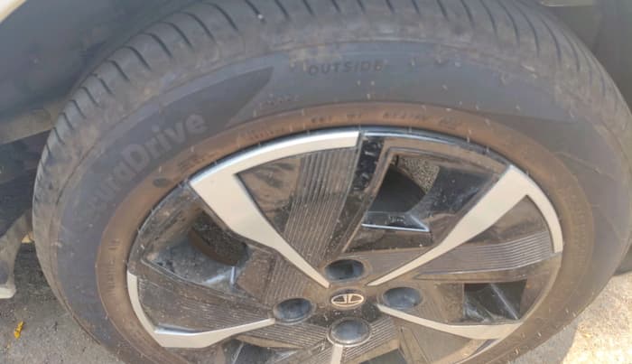 2025 Tata Tiago XZ PETROL, Petrol, Manual, 3,248 km, tyre