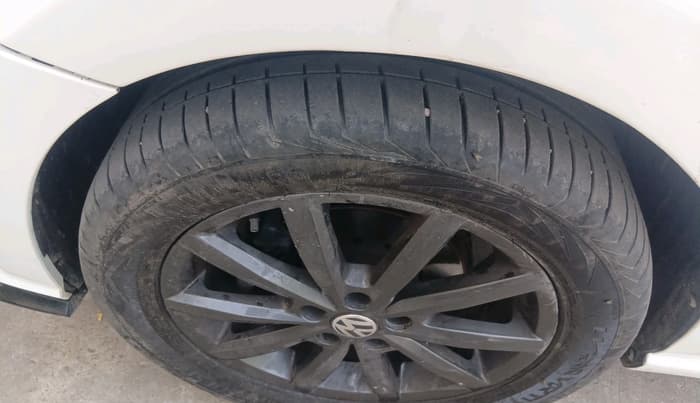 2018 Volkswagen Polo GT TSI AT, Petrol, Automatic, 1,09,247 km, tyre