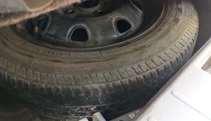2013 Maruti Alto K10 VXI, Petrol, Manual, 77,115 km, tyre