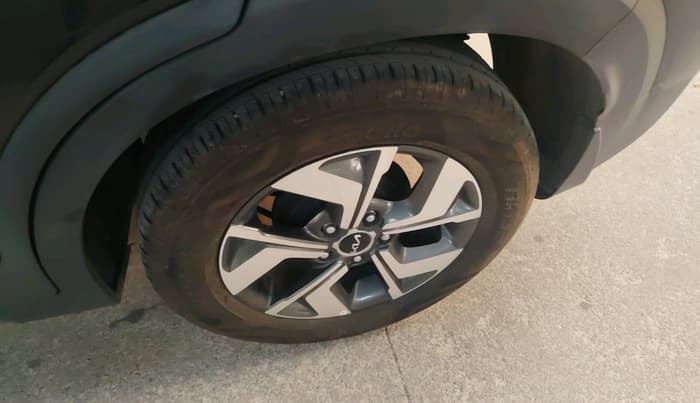 2023 KIA SONET HTX 1.0 IMT, Petrol, Manual, 25,644 km, tyre