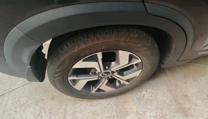 2023 KIA SONET HTX 1.0 IMT, Petrol, Manual, 25,644 km, tyre