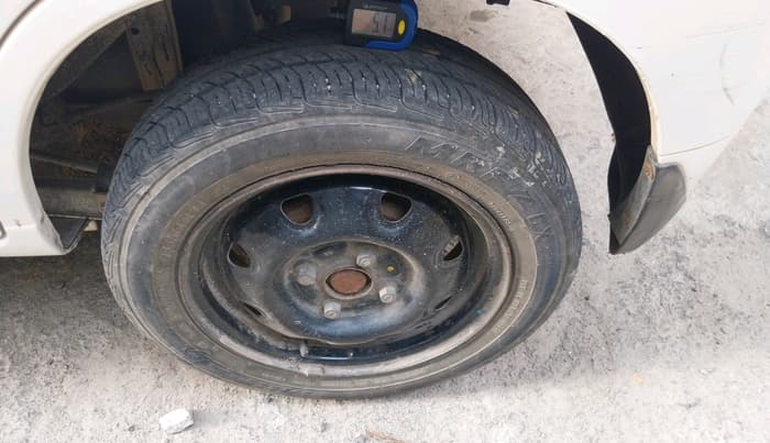 2012 Maruti Alto K10 VXI, Petrol, Manual, 88,413 km, tyre