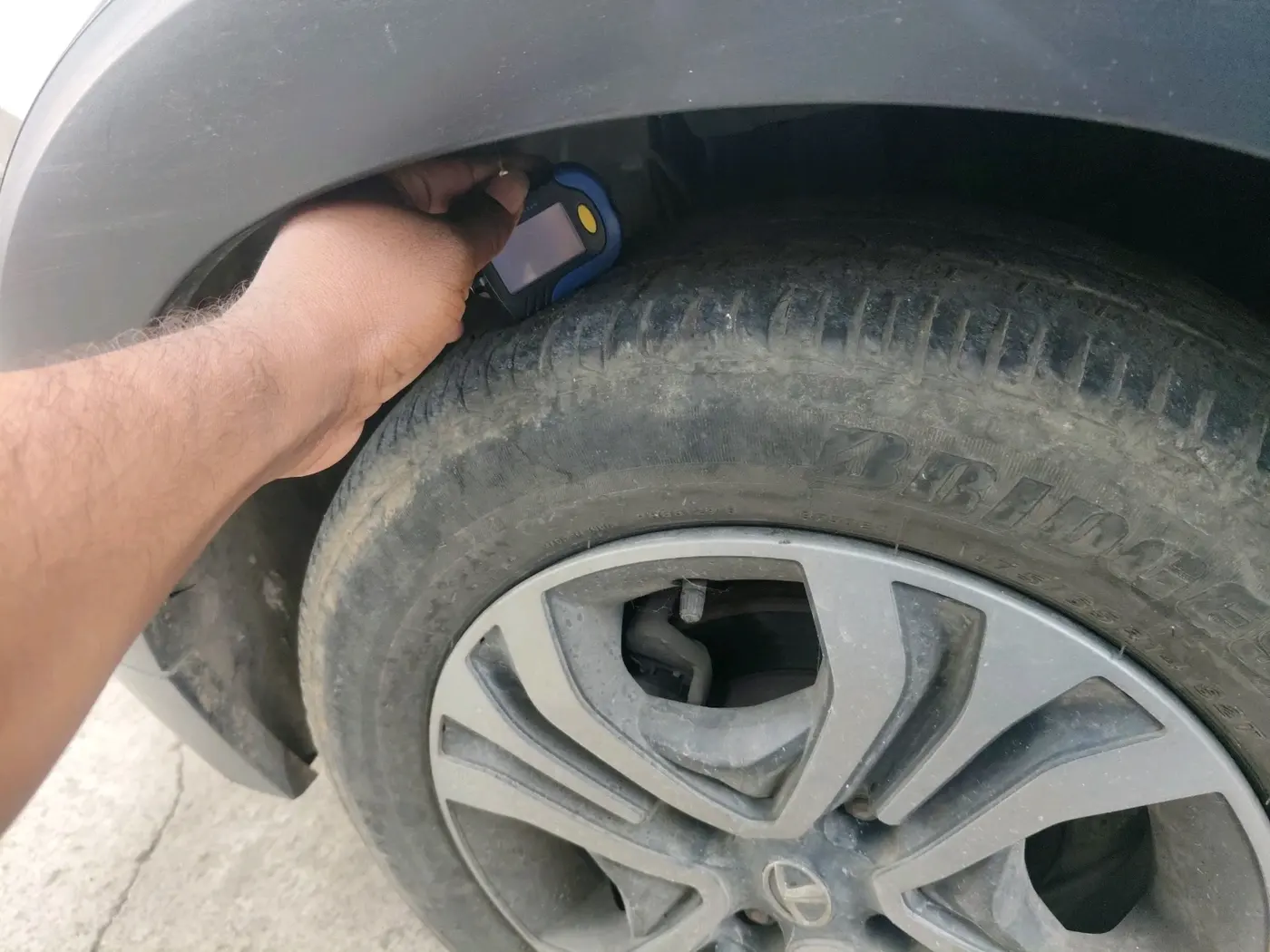 2019 Tata TIAGO NRG PETROL, Petrol, Manual, 34,153 km, tyre
