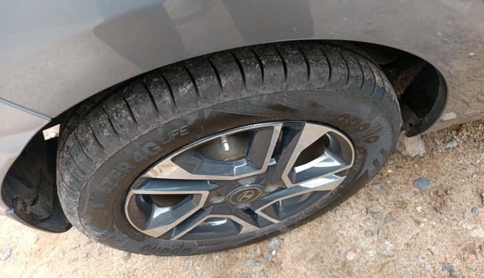2019 Tata Tiago XZA PLUS PETROL, Petrol, Automatic, 31,788 km, tyre