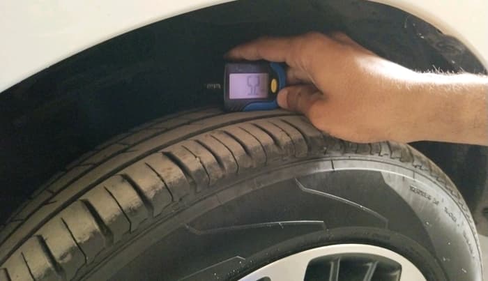 2024 Maruti Ertiga ZXI (O) CNG, CNG, Manual, 24,213 km, tyre