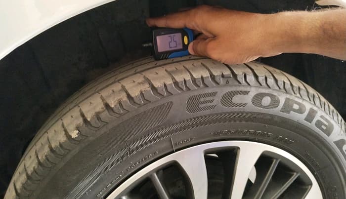 2024 Maruti Ertiga ZXI (O) CNG, CNG, Manual, 24,213 km, tyre