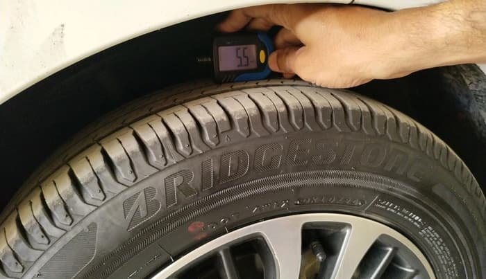 2024 Maruti Ertiga ZXI (O) CNG, CNG, Manual, 24,213 km, tyre