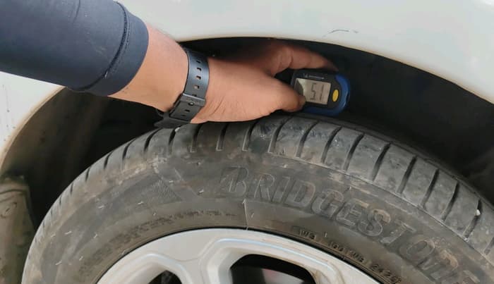 2018 Ford Ecosport TITANIUM + 1.5L DIESEL, Diesel, Manual, 1,04,104 km, tyre