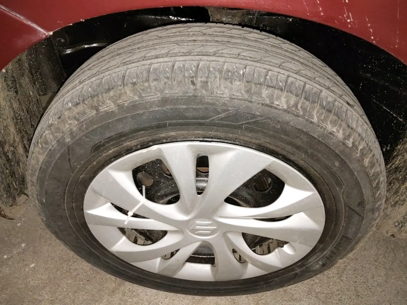2012 Maruti Wagon R 1.0 VXI, Petrol, Manual, 71,274 km, tyre