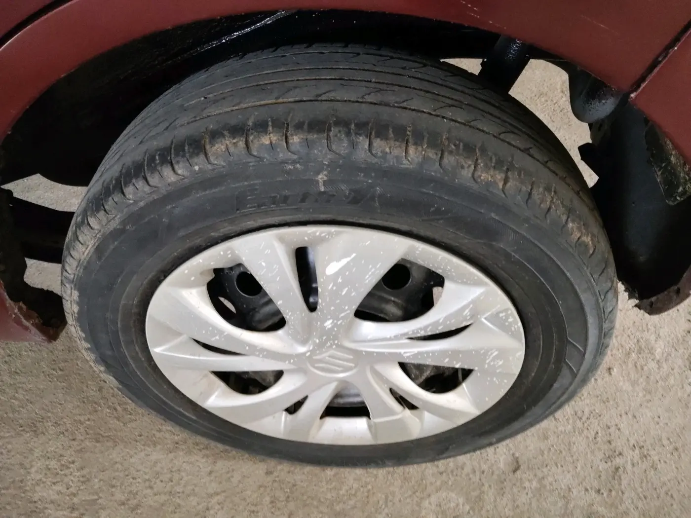 2012 Maruti Wagon R 1.0 VXI, Petrol, Manual, 71,274 km, tyre