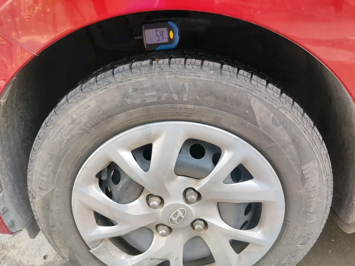2017 Hyundai Grand i10 SPORTZ 1.2 KAPPA VTVT, Petrol, Manual, 88,224 km, tyre