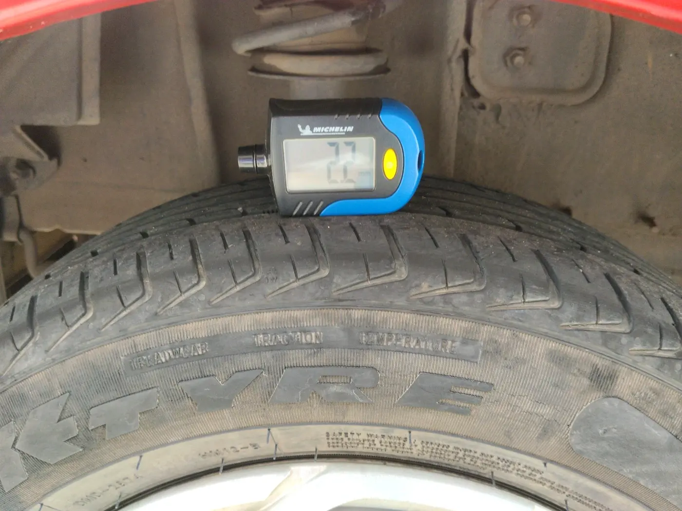 2018 Tata Tiago XM PETROL, Petrol, Manual, 40,128 km, tyre