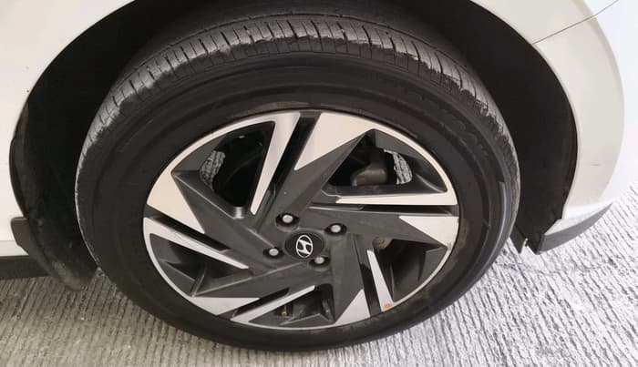 2021 Hyundai NEW I20 ASTA (O) 1.2 MT, Petrol, Manual, 19,769 km, tyre