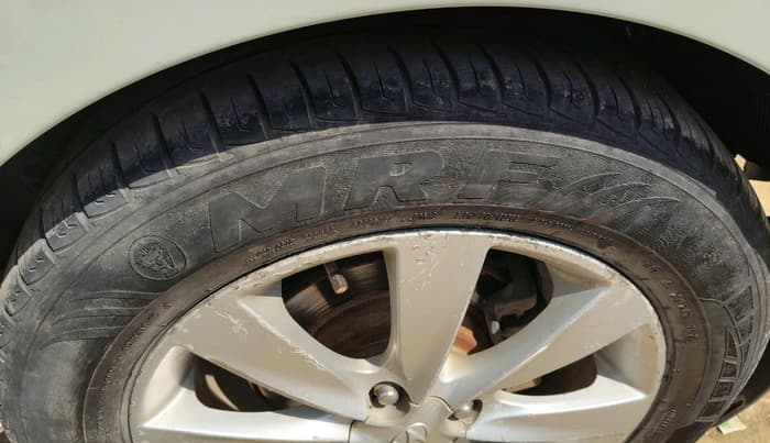 2012 Hyundai Verna FLUIDIC 1.6 VTVT SX, Petrol, Manual, 1,20,635 km, tyre