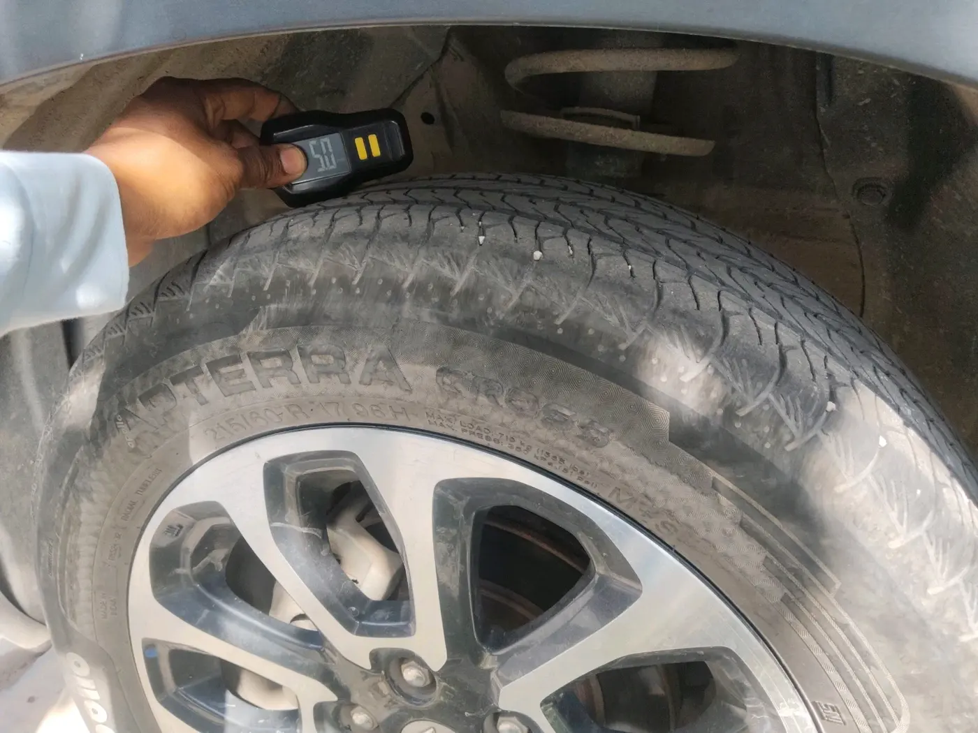 2024 Maruti Grand Vitara SIGMA SMART HYBRID, Petrol, Manual, 40,661 km, tyre