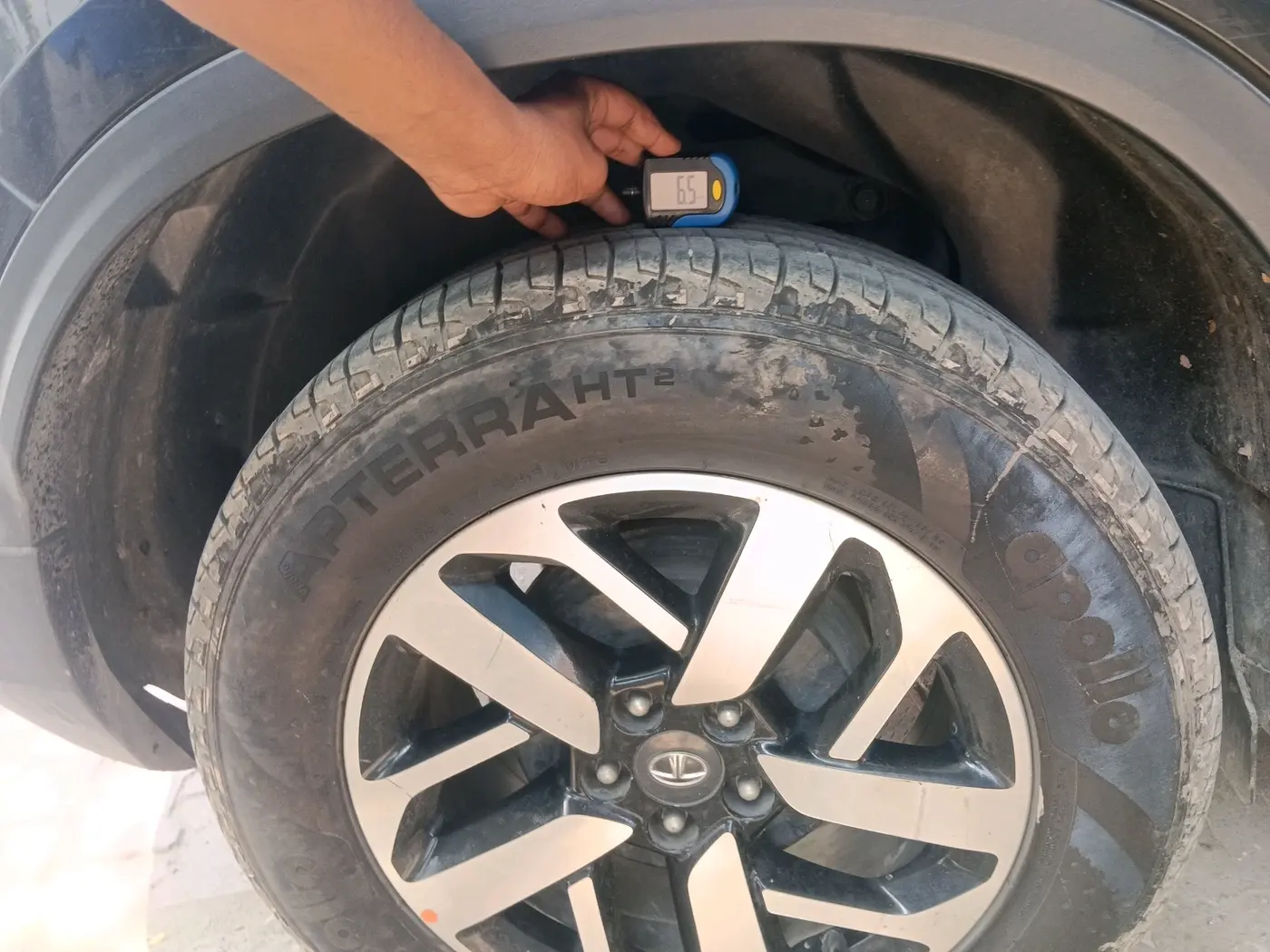 2021 Tata Harrier XT PLUS 2.0L KRYOTEC DARK EDITON, Diesel, Manual, 1,43,039 km, tyre