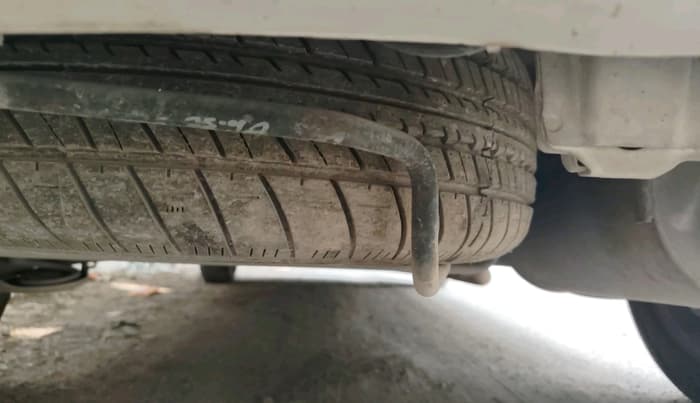 2014 Maruti Ertiga VDI, Diesel, Manual, 1,11,221 km, tyre