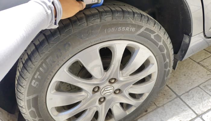 2017 Maruti Baleno ZETA CVT PETROL 1.2, Petrol, Automatic, 86,506 km, tyre