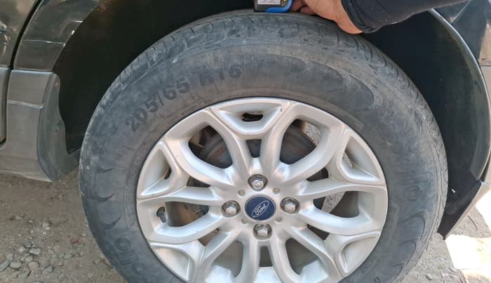 2014 Ford Ecosport TITANIUM 1.0L ECOBOOST, Petrol, Manual, 87,420 km, tyre