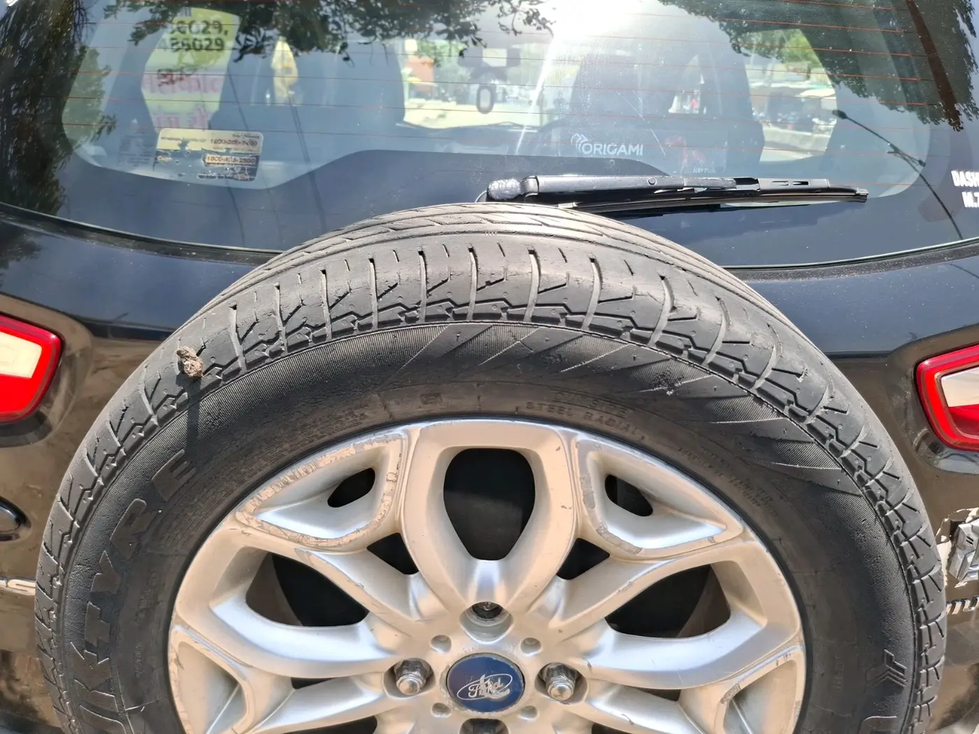 2014 Ford Ecosport TITANIUM 1.0L ECOBOOST, Petrol, Manual, 87,420 km, tyre